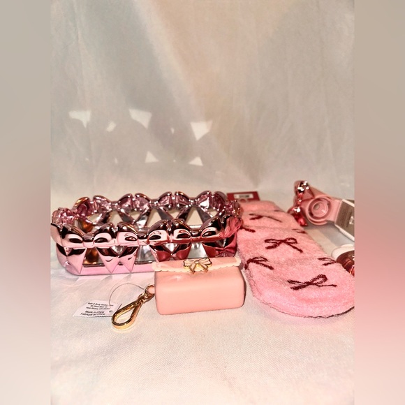 Bath & Body Works Pink Bow Bundle - Picture 3 of 3